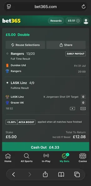 bet365 mobile My Bets page showing a £5 football double with a green cash out button valued at £4.33